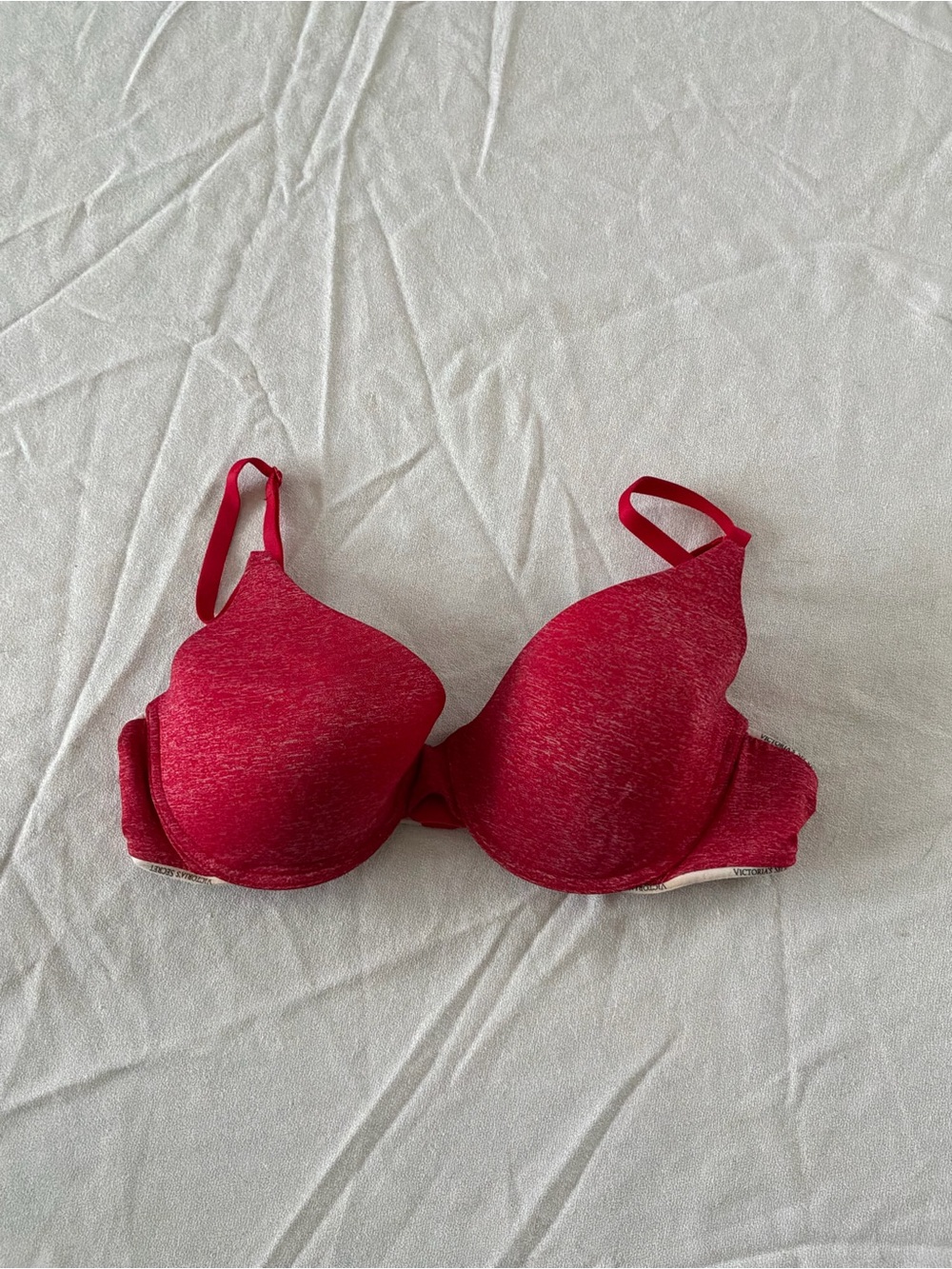 ******** Victoria's Secret Heathered Red T-Shirt Bra b2 ********